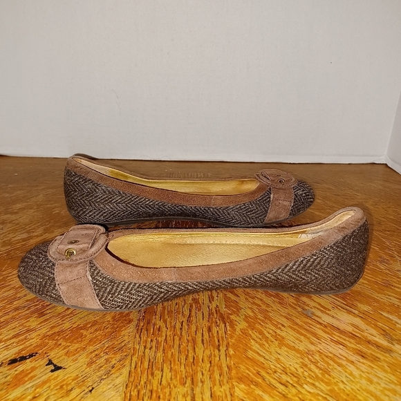 LL Bean Women's Ballet Flats Shoes Brown Size 6.5M. Gently used in good shape se - Picture 4 of 10